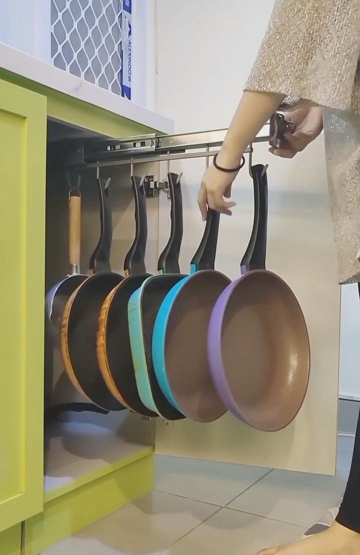 Porte Vaisselle coullissant